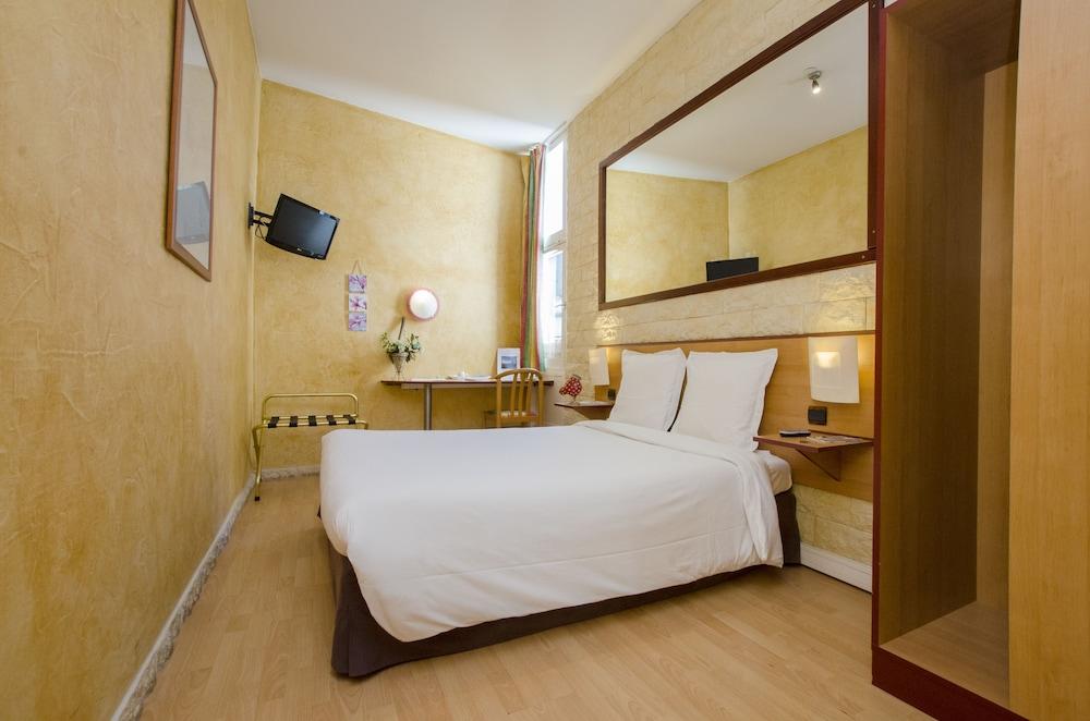 Hotel Bosquet Pau Centre - Self Check In Budget Hotel Exterior photo
