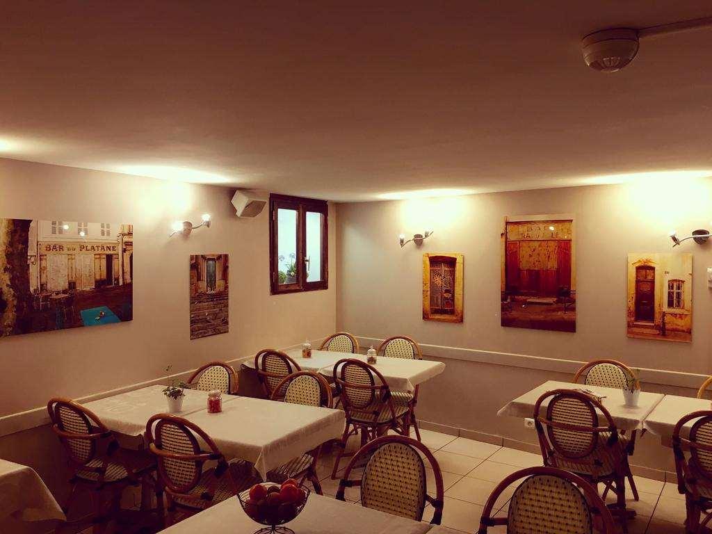 Hotel Bosquet Pau Centre - Self Check In Budget Hotel Restaurant photo