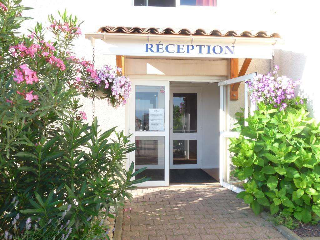 Hotel Bosquet Pau Centre - Self Check In Budget Hotel Exterior photo